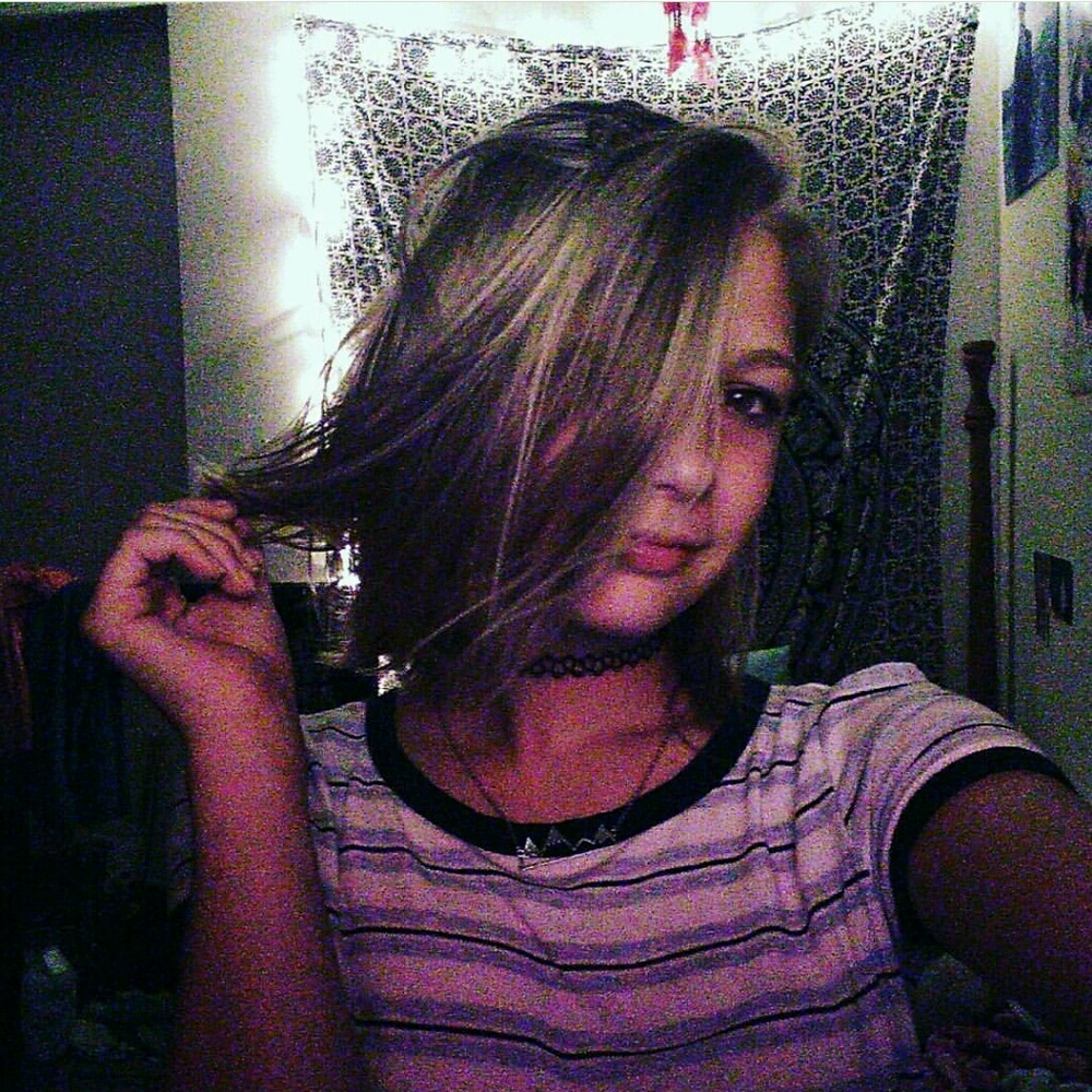 Meet your Posher, Olivia